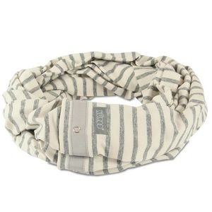 NWOT NuRoo Nursing Scarf